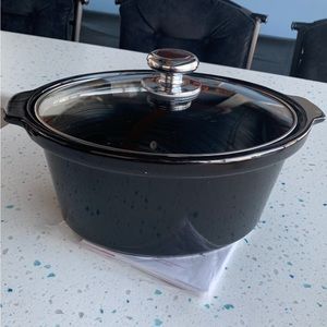 Cuisinart crock pot cooking pot with lid